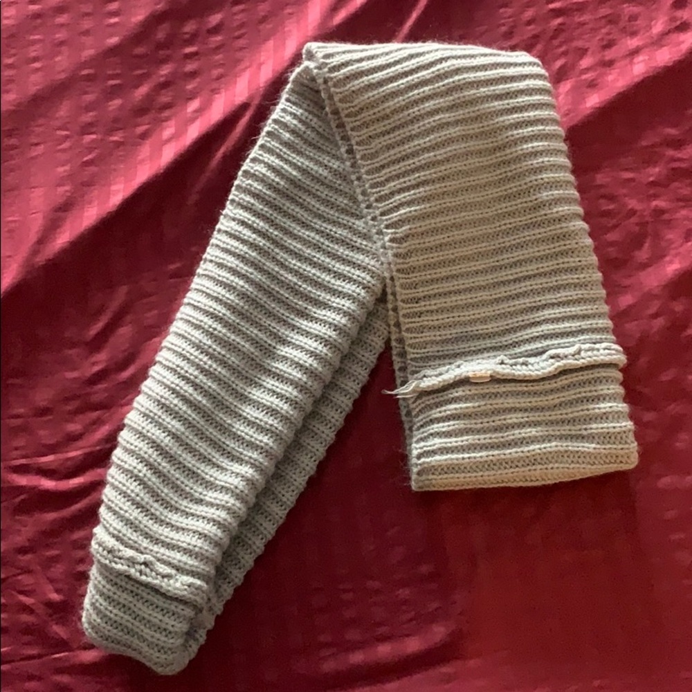 Loop scarf